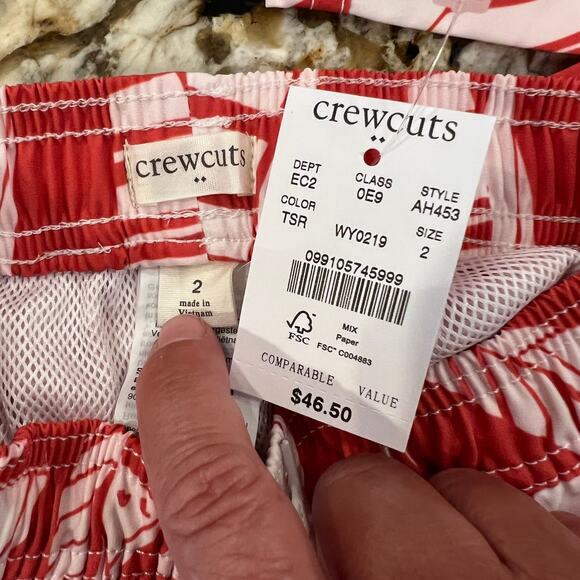 NWT J. Crew Boys' Red W/White Sailboat Print Swim Trunk - SIZE 2 - Picture 6 of 8